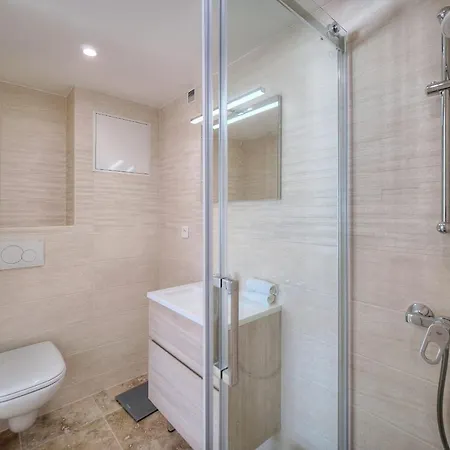 Holiday home Ref 1174 - With Sea View
